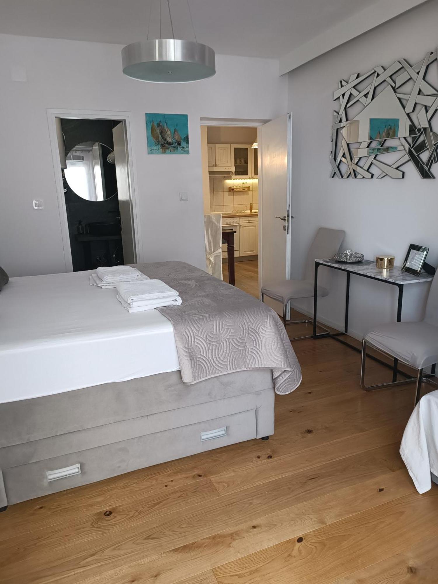 Apartment Golden Sunrise - 4 Ul.Petra Svacica11 Башка-Вода Экстерьер фото